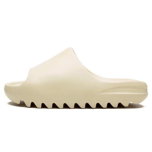 Yeezy Slides ‘Bone’ (Matte)